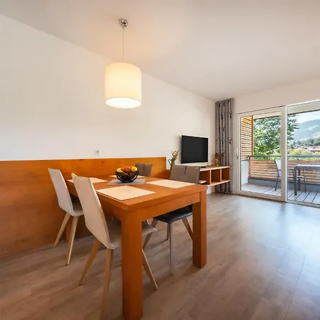 Auer By Inncomer Apartman *